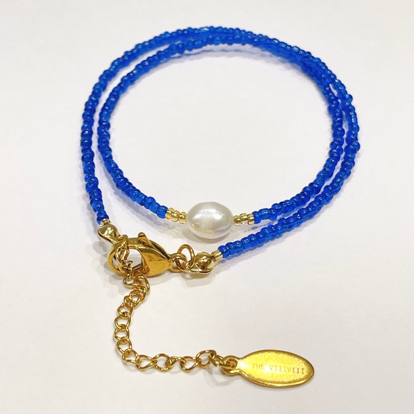 Natural fresh water Pearl & royal blue glass seed bead necklace - Picture 4 of 4